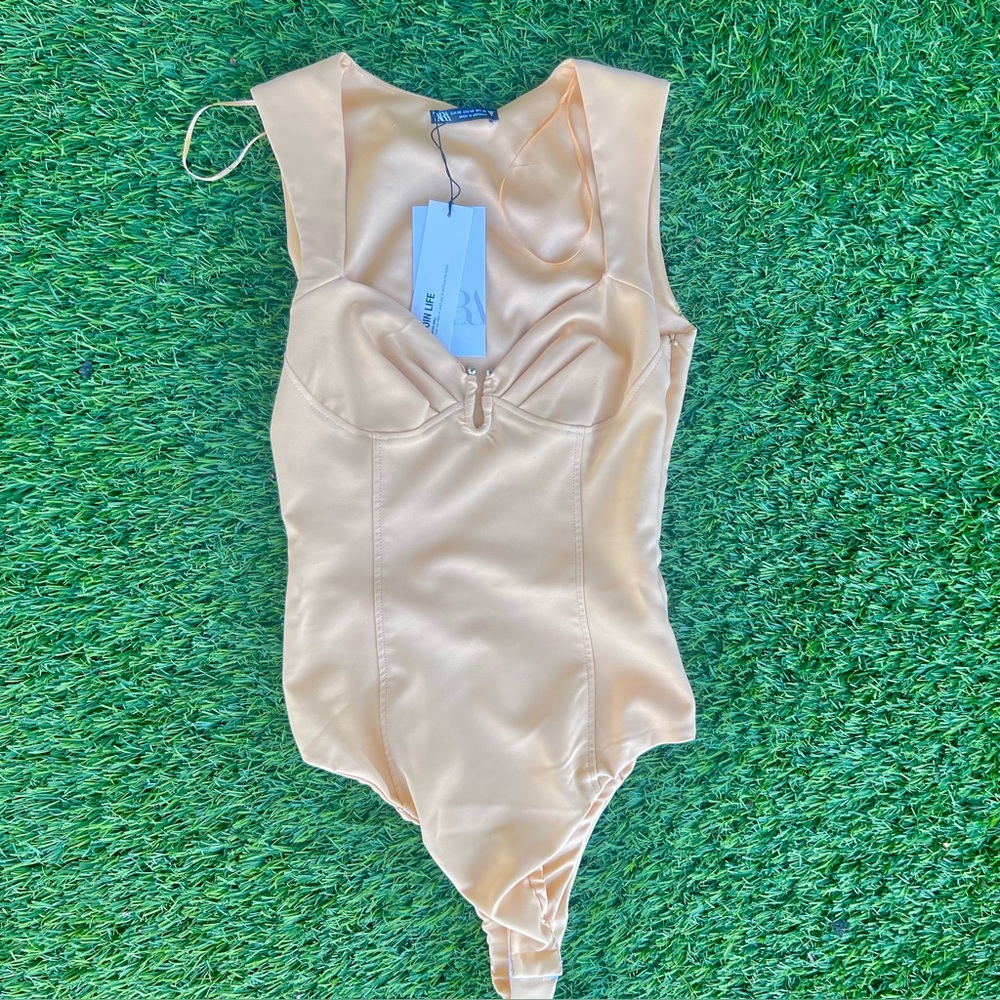 Zara bodysuit - Picture 3 of 3